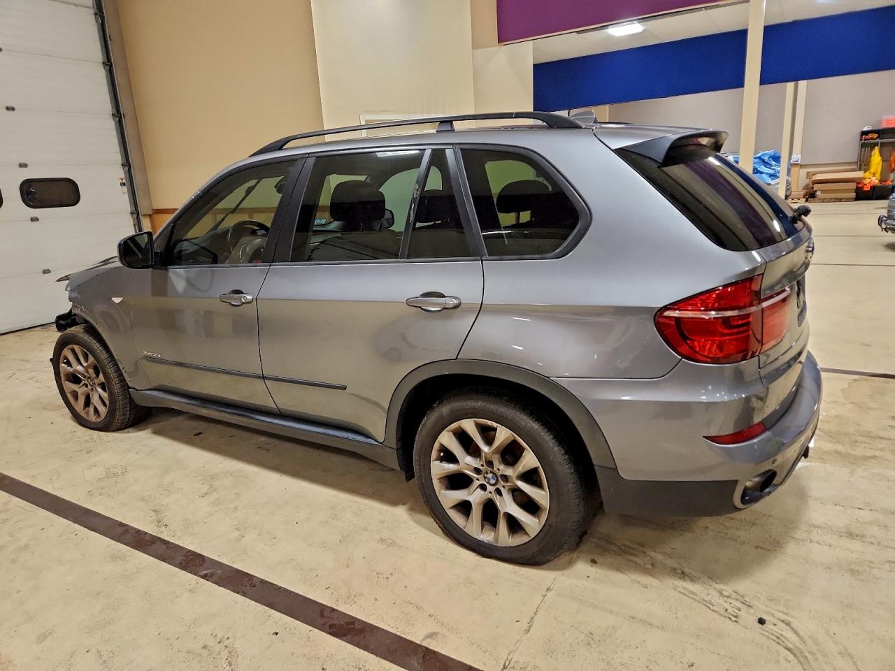 2012 BMW X5 XDRIVE35I photo 3