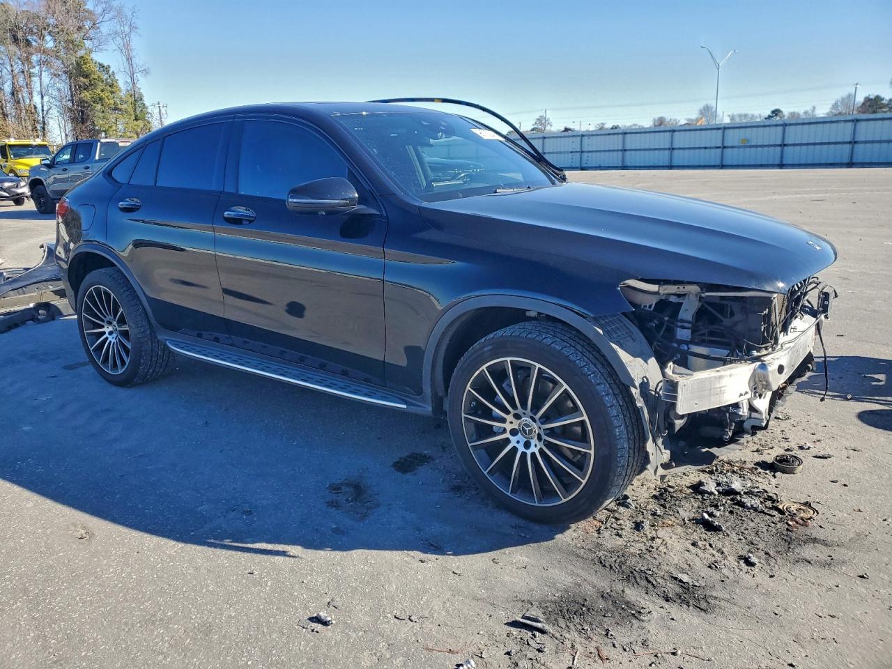 2021 MERCEDES-BENZ GLC COUPE 300 4MATIC photo 4