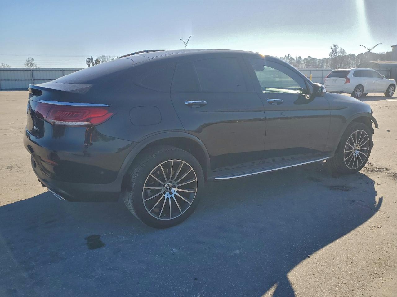 2021 MERCEDES-BENZ GLC COUPE 300 4MATIC photo 3