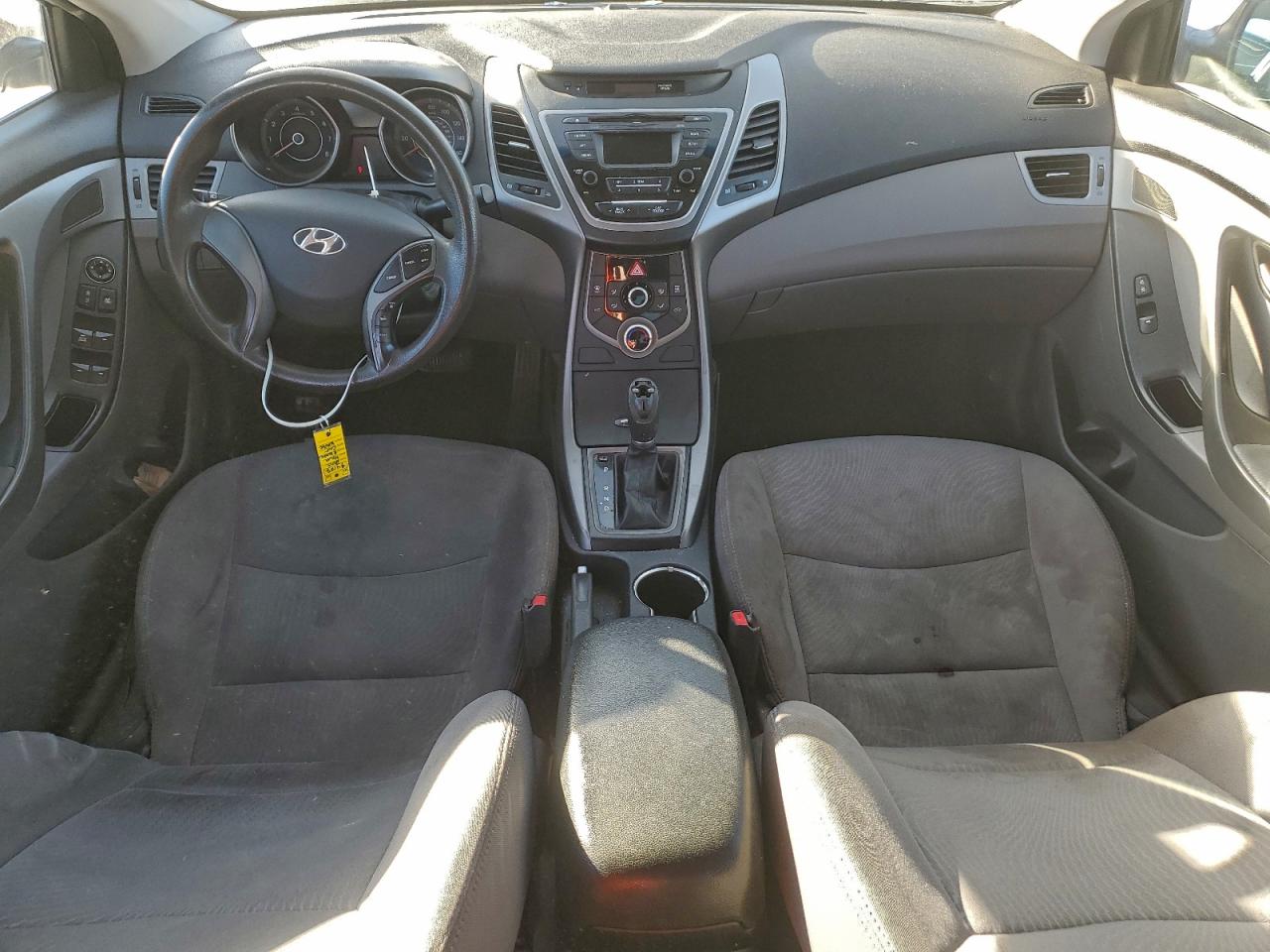 2015 HYUNDAI ELANTRA SE photo 8