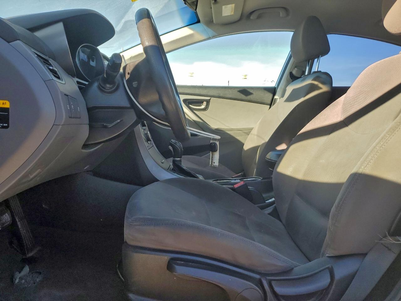 2015 HYUNDAI ELANTRA SE photo 7