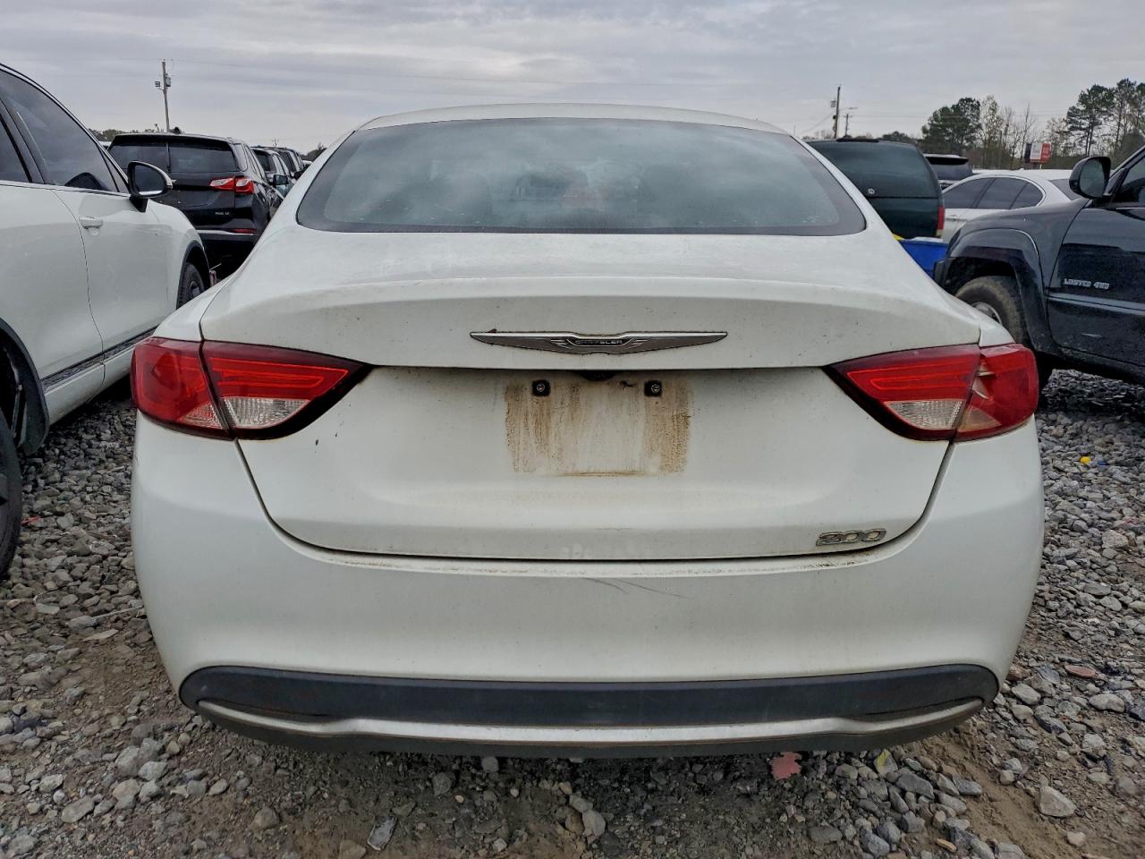 2016 CHRYSLER 200 LIMITED photo 6