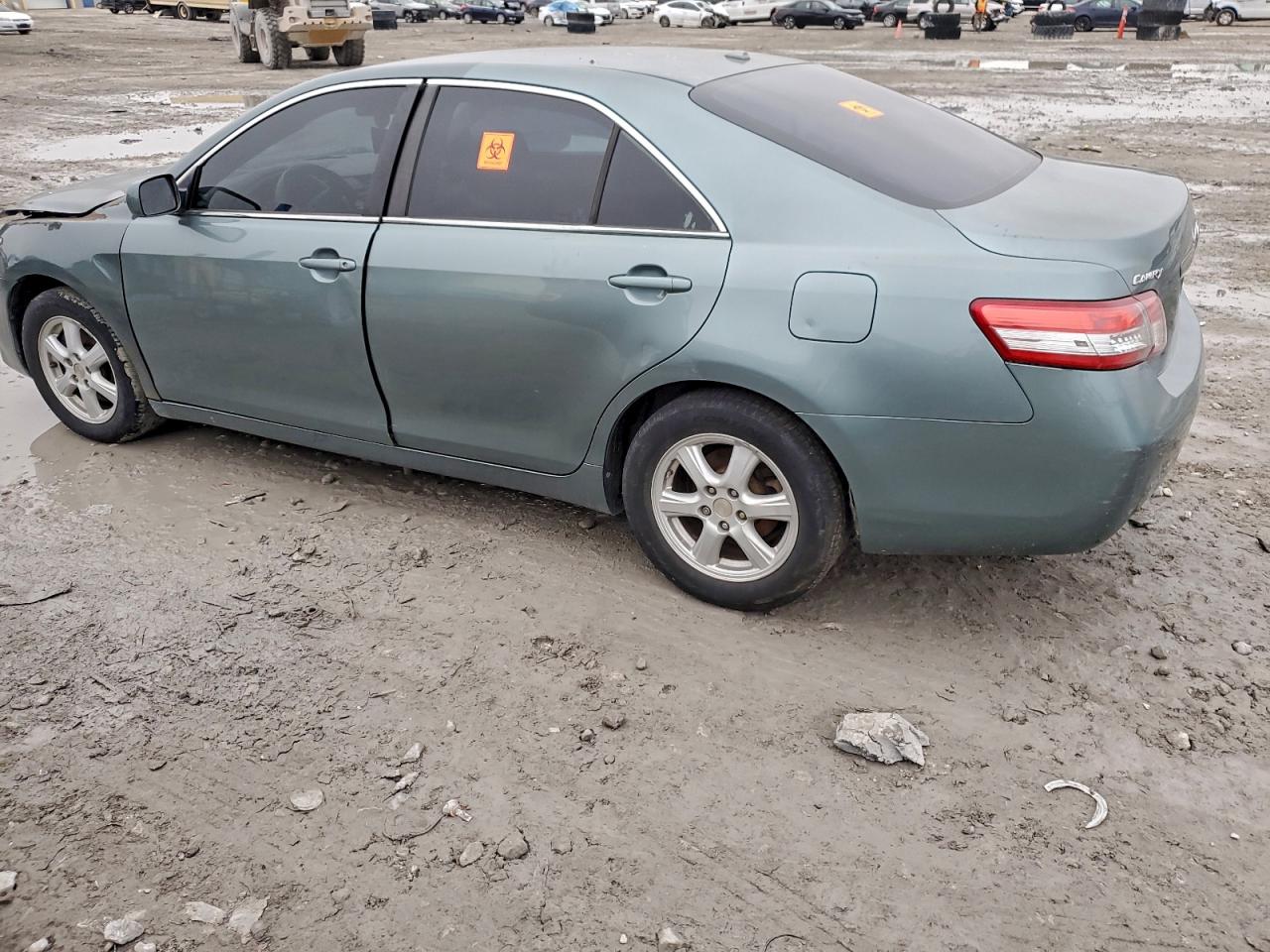 2010 TOYOTA CAMRY BASE photo 2