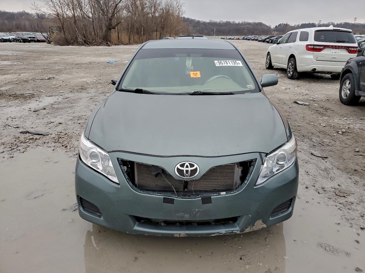 2010 TOYOTA CAMRY BASE photo 5