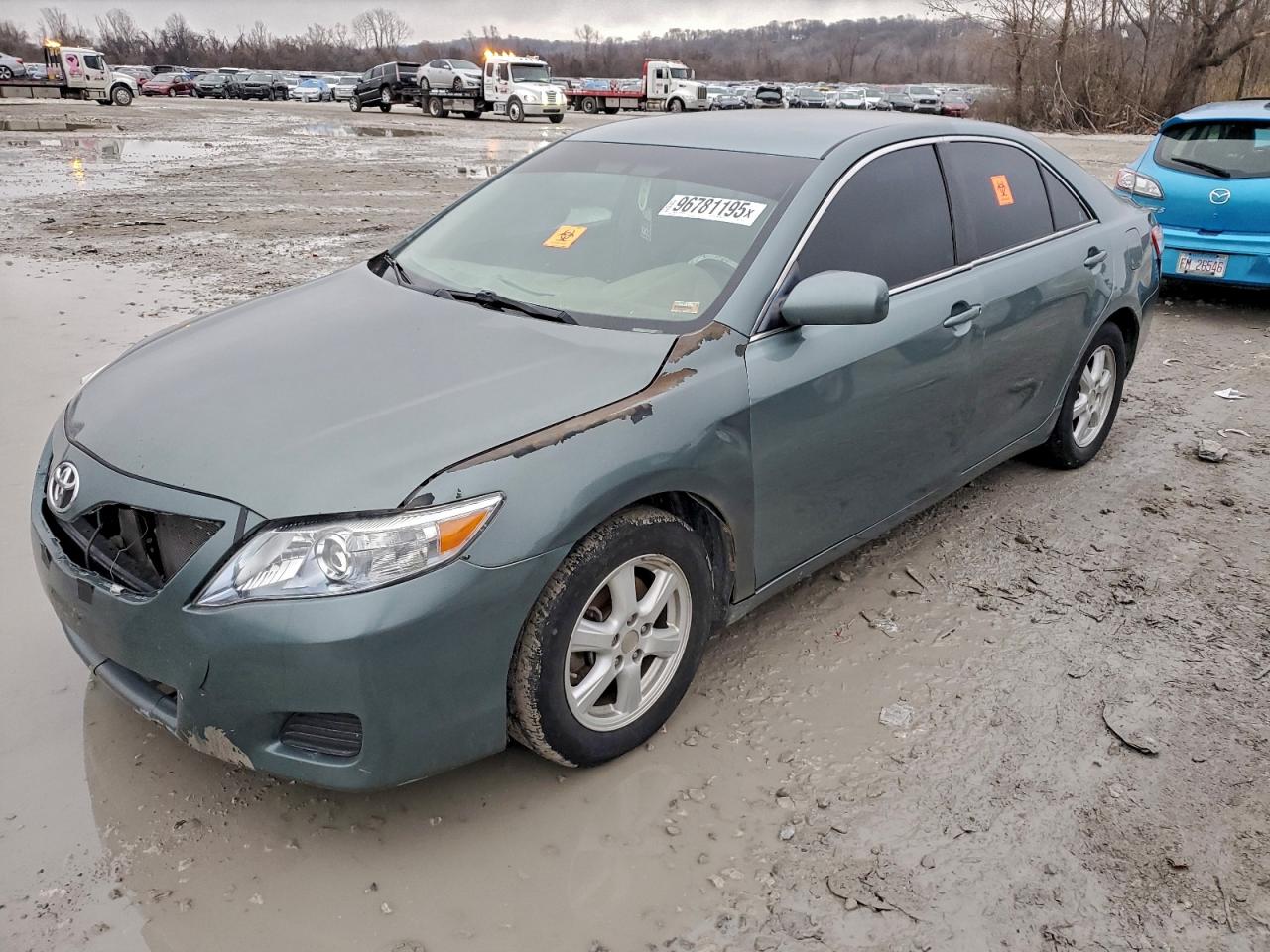 2010 TOYOTA CAMRY