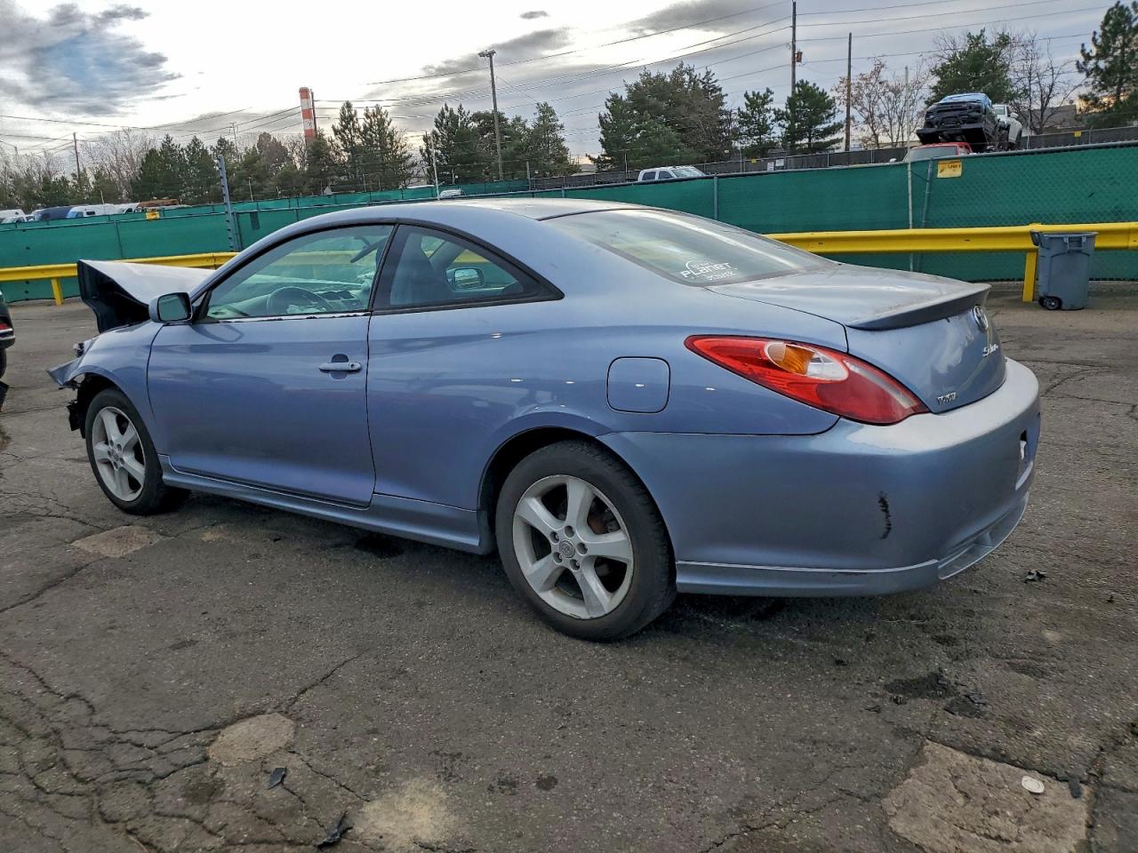 2004 TOYOTA CAMRY SOLARA SE photo 2
