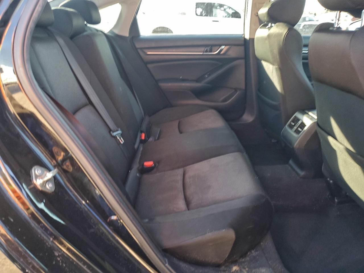 2020 HONDA ACCORD EX photo 19