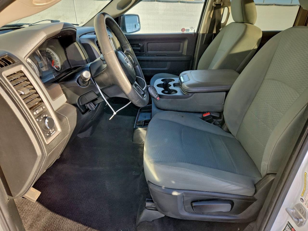 2018 RAM 1500 ST photo 7