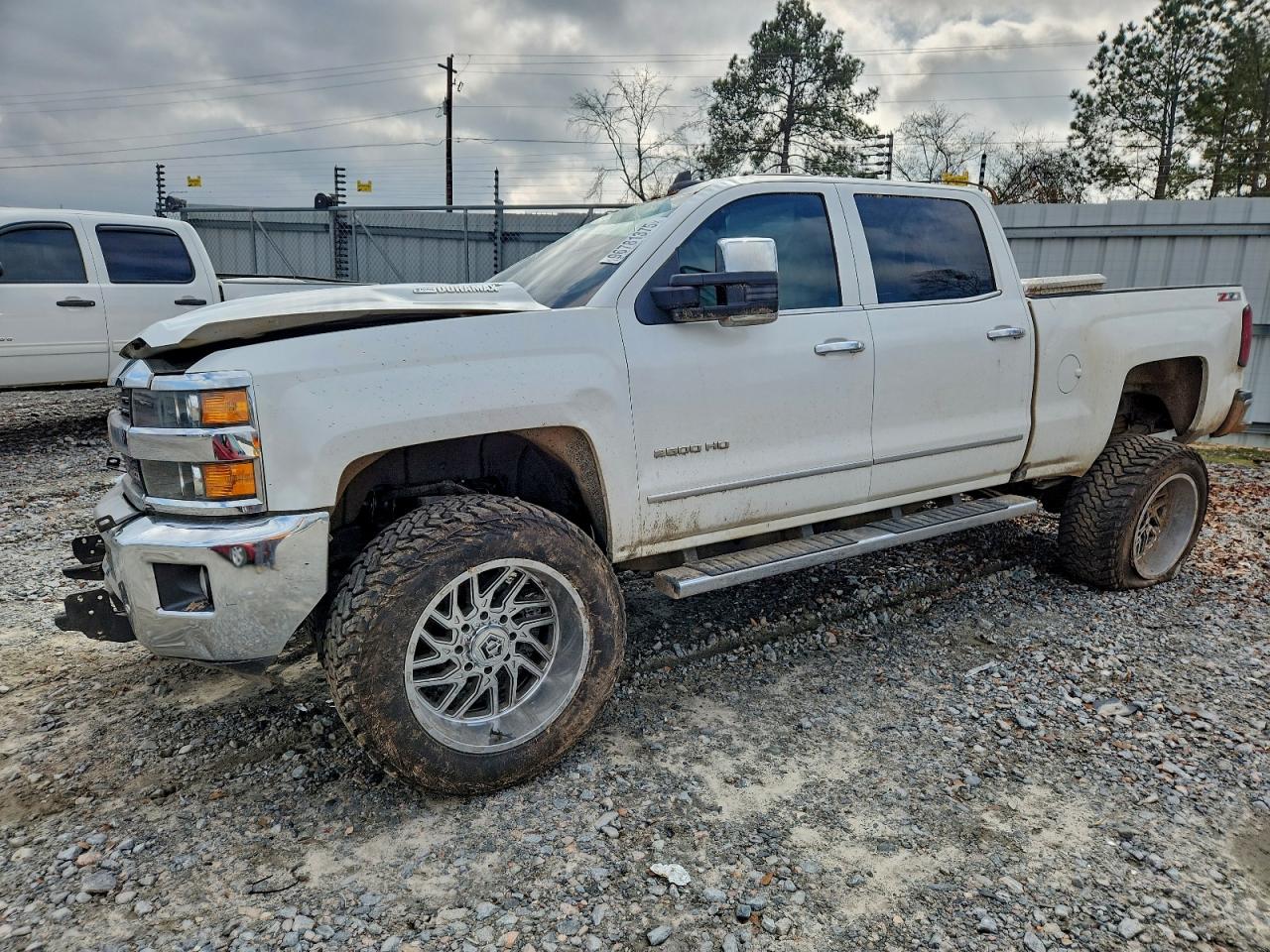 2017 CHEVROLET SILVERADO