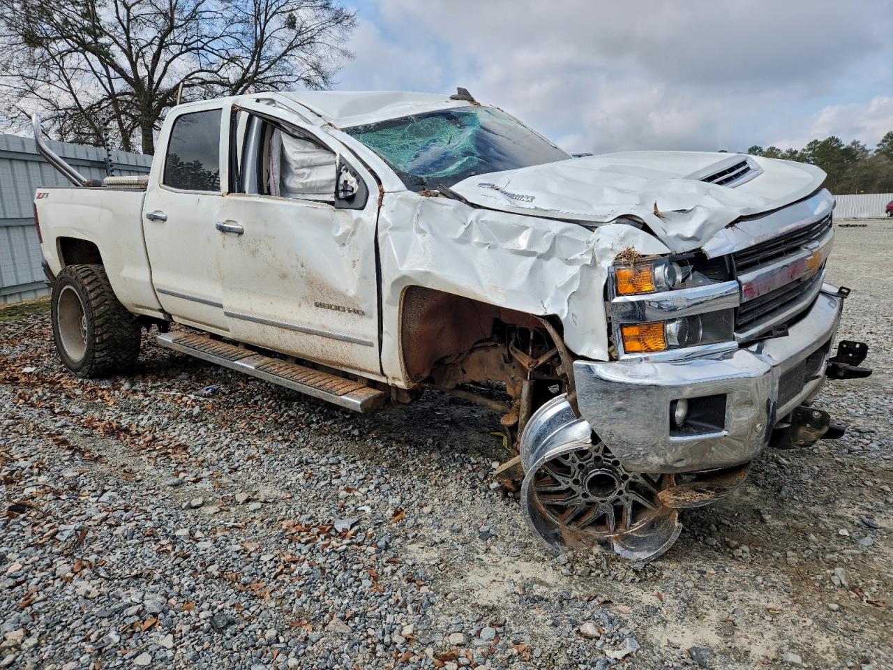 2017 CHEVROLET SILVERADO K2500 HEAVY DUTY LTZ photo 10