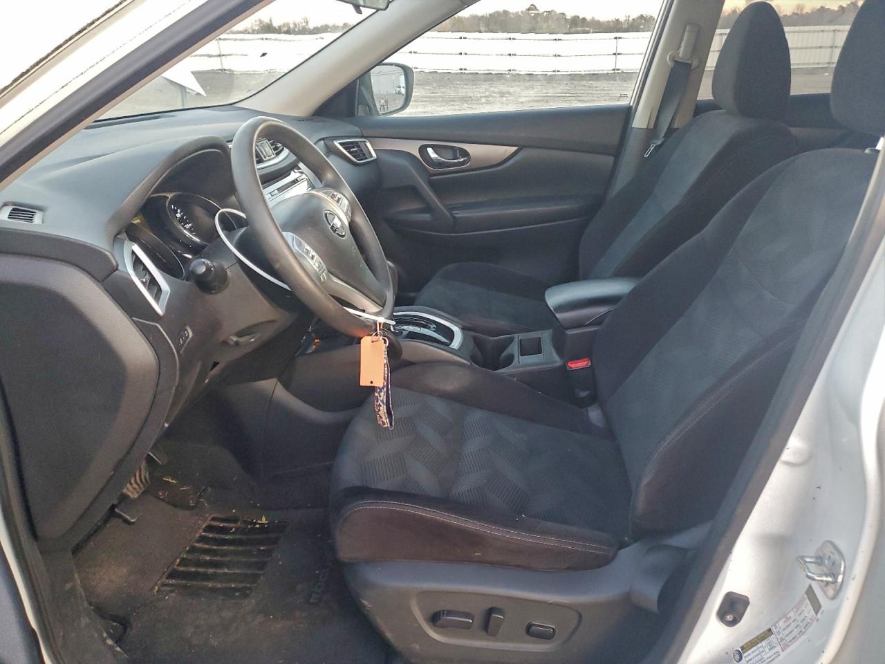 2014 NISSAN ROGUE S photo 19