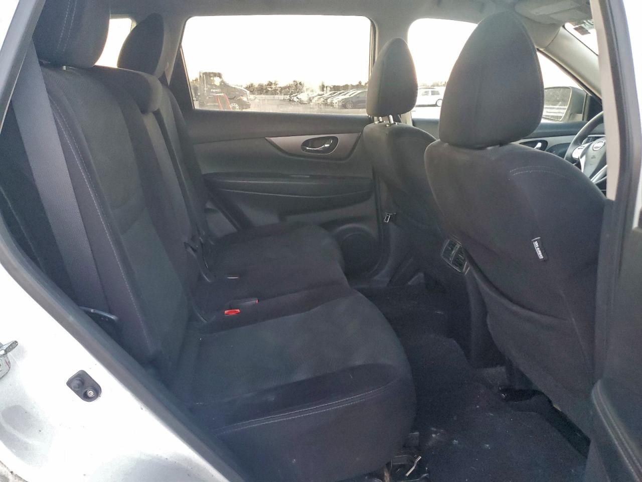 2014 NISSAN ROGUE S photo 31