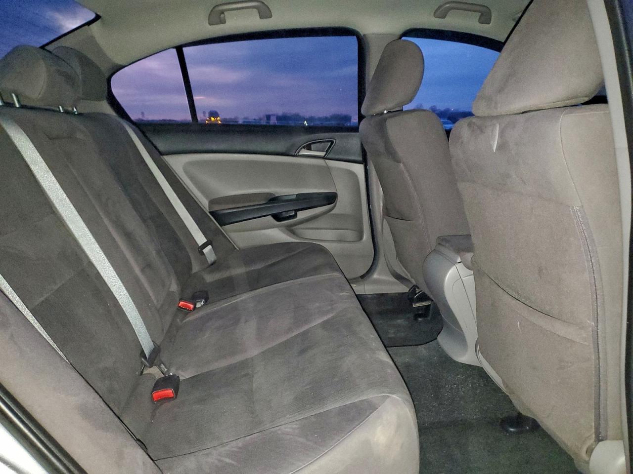 2012 HONDA ACCORD LX photo 10