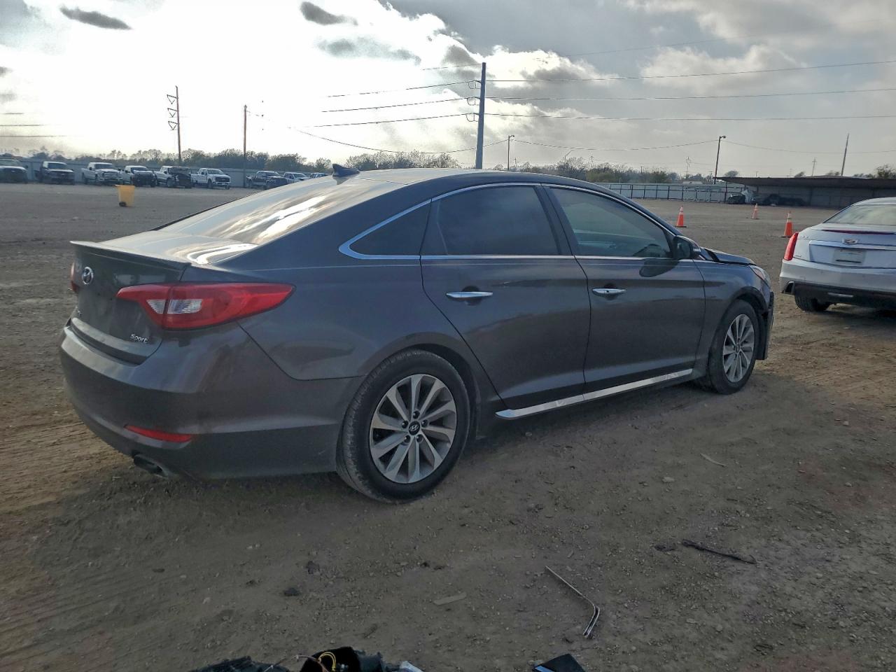 2016 HYUNDAI SONATA SPORT photo 3