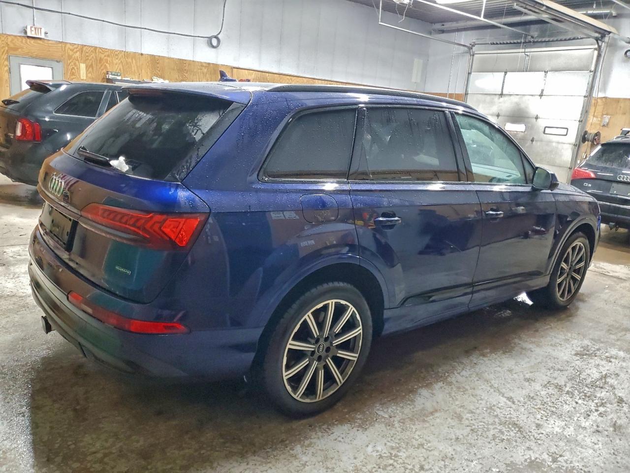 2023 AUDI Q7 PREMIUM PLUS photo 3