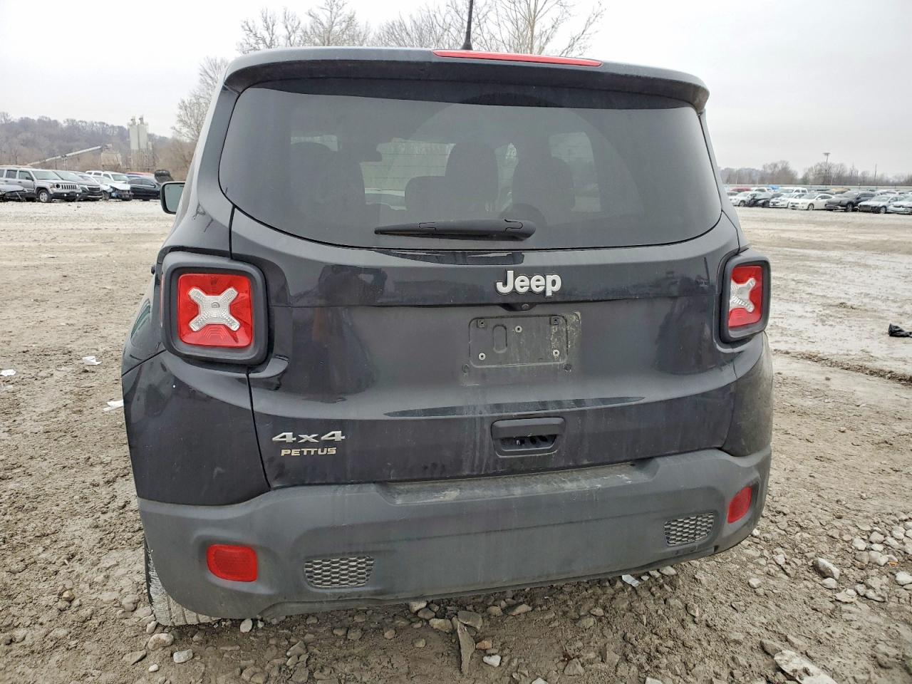 2023 JEEP RENEGADE LATITUDE photo 6