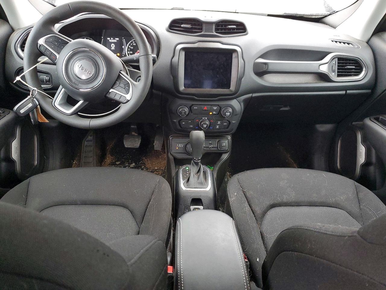 2023 JEEP RENEGADE LATITUDE photo 8