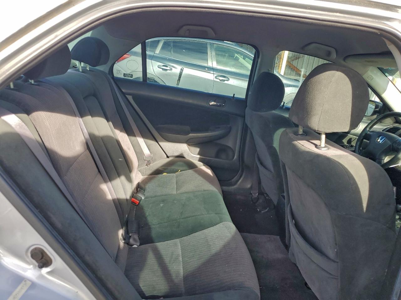 2005 HONDA ACCORD LX photo 10