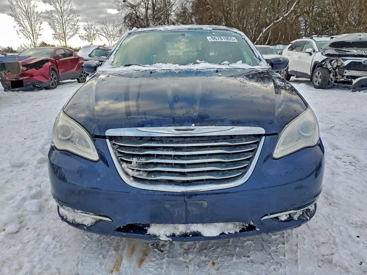 2013 CHRYSLER 200 TOURING photo 5