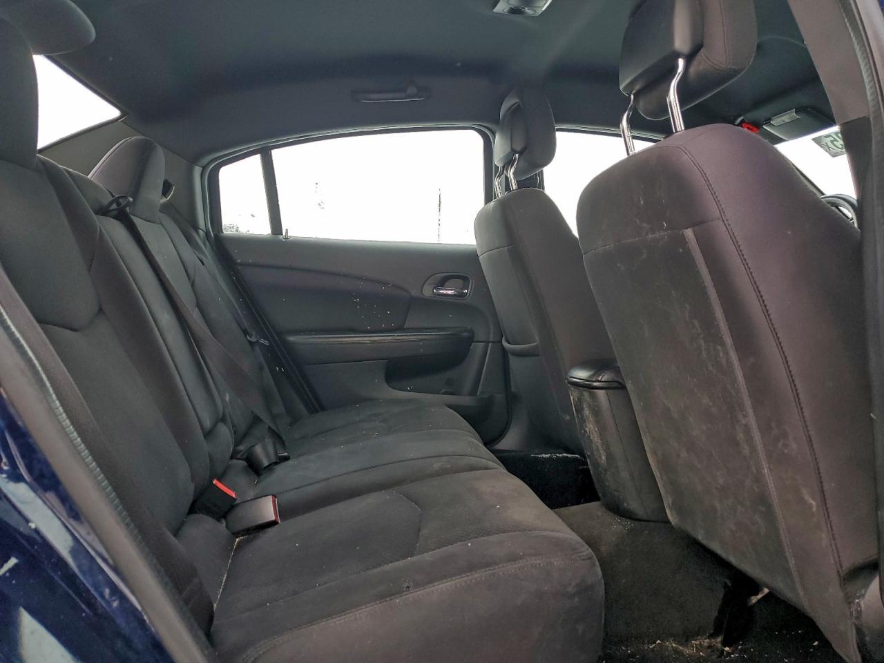 2013 CHRYSLER 200 TOURING photo 10
