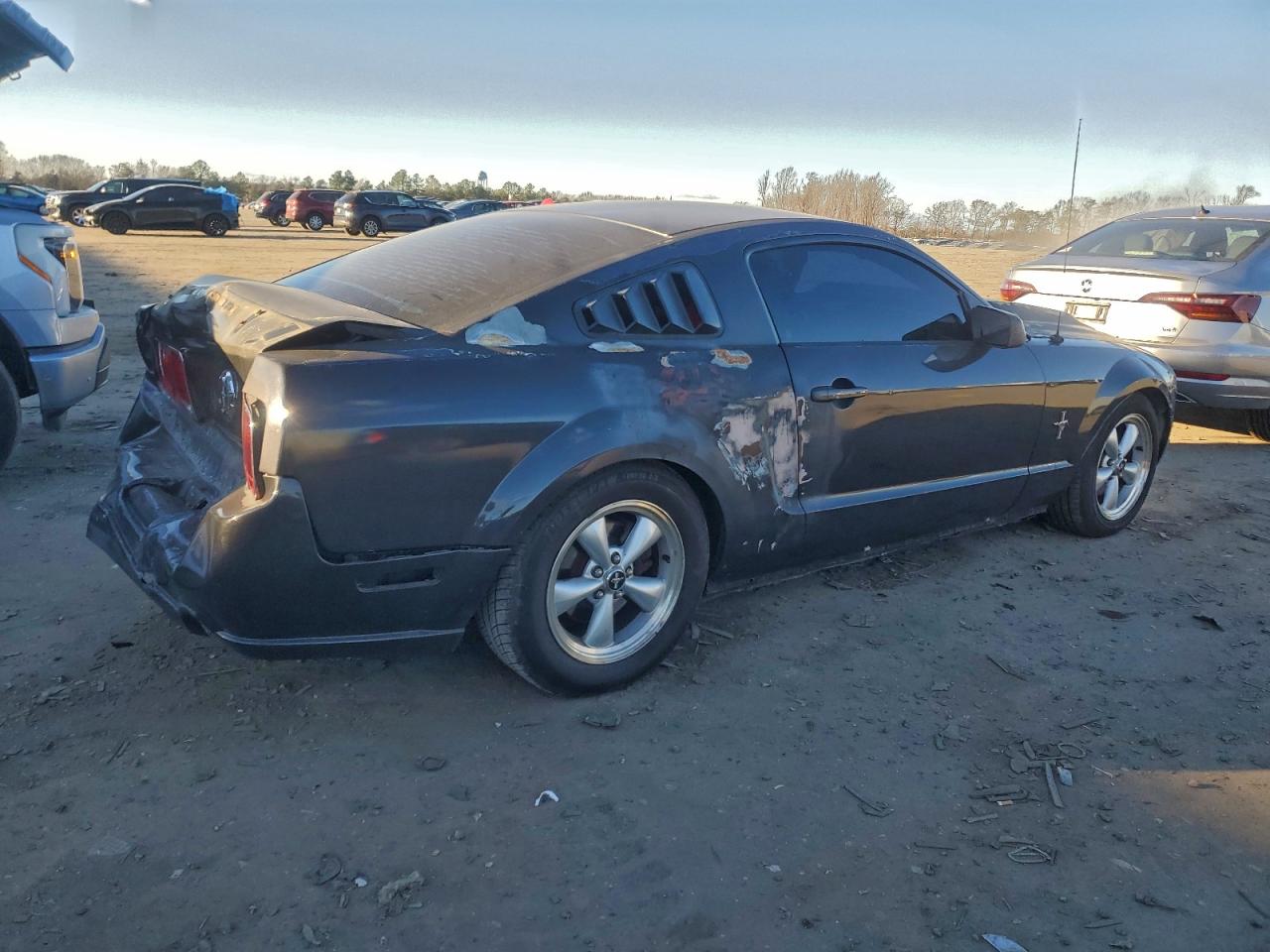 2008 FORD MUSTANG photo 3