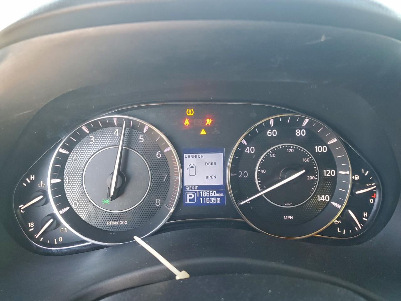 2018 NISSAN ARMADA SV photo 9