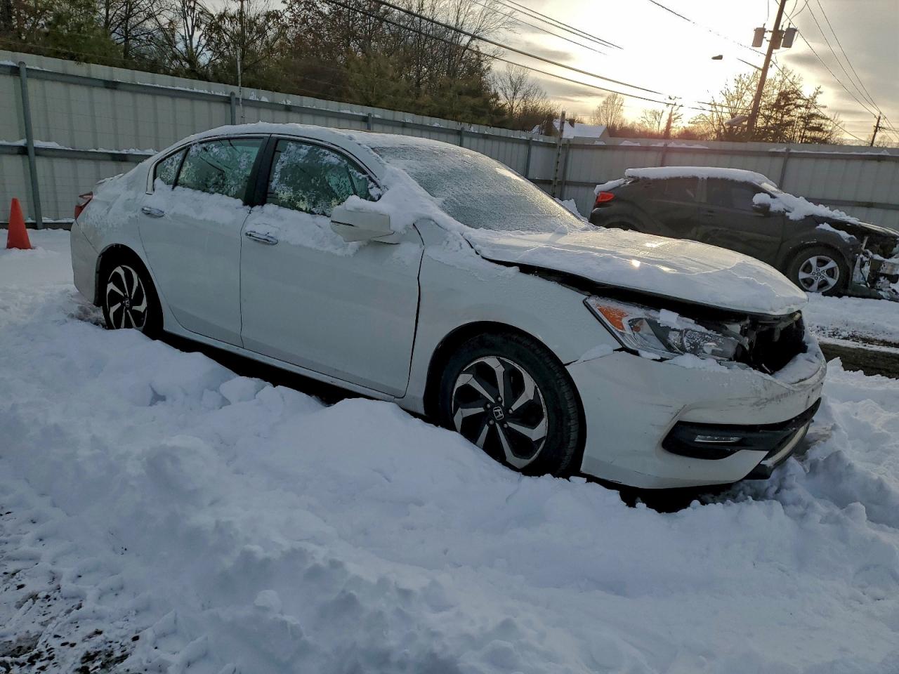 2016 HONDA ACCORD EXL photo 4
