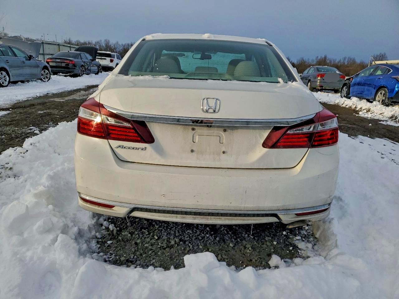 2016 HONDA ACCORD EXL photo 6