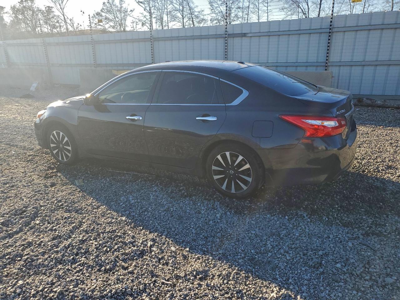 2017 NISSAN ALTIMA 2.5 SV photo 3