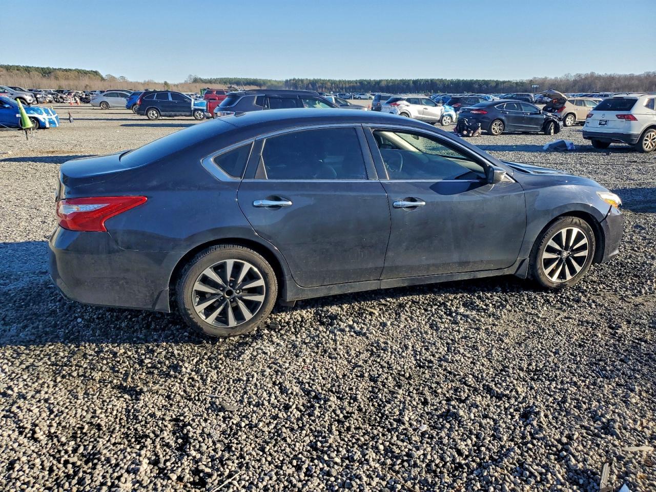 2017 NISSAN ALTIMA 2.5 SV photo 5