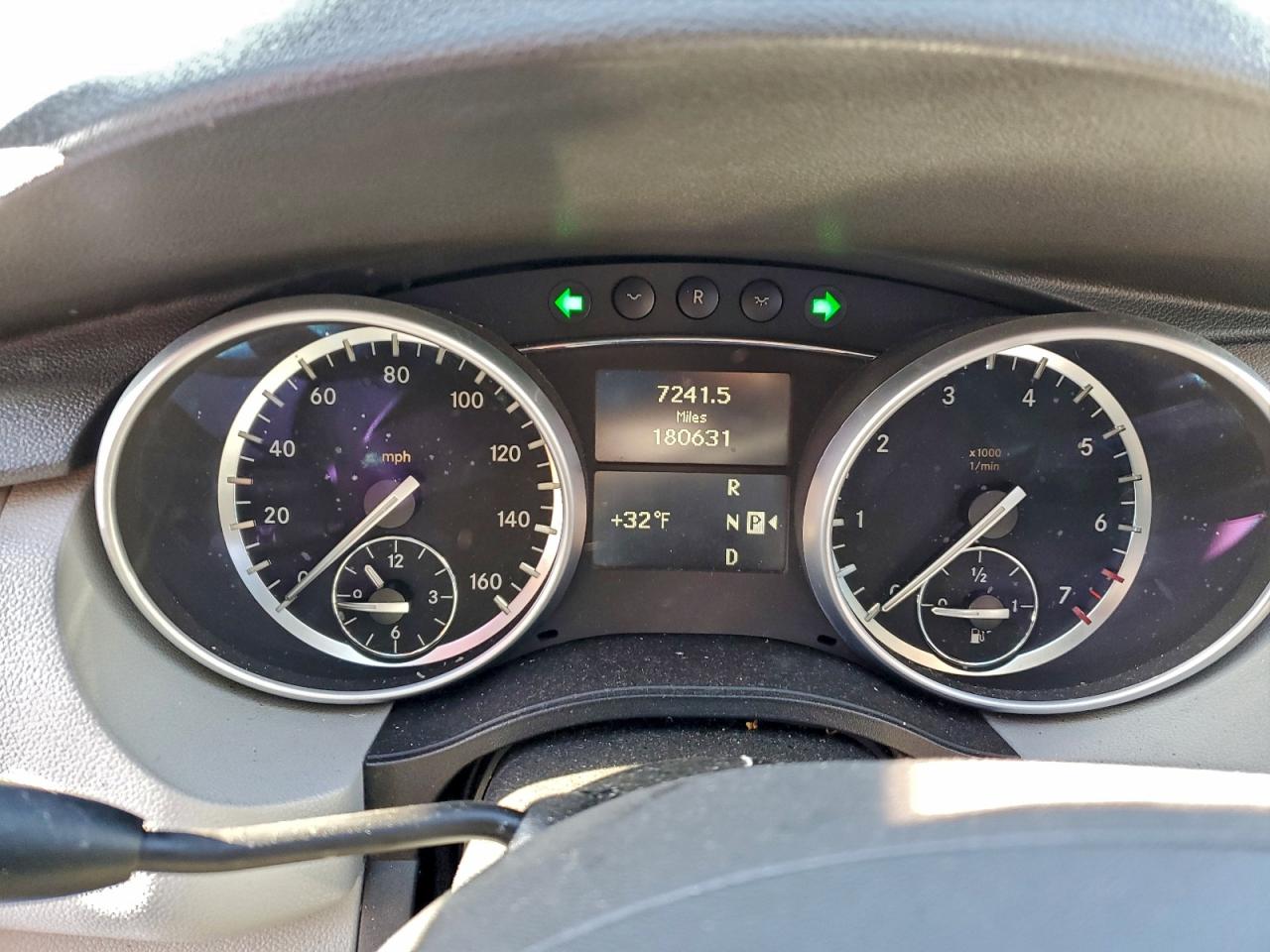 2011 MERCEDES-BENZ R 350 4MATIC photo 9