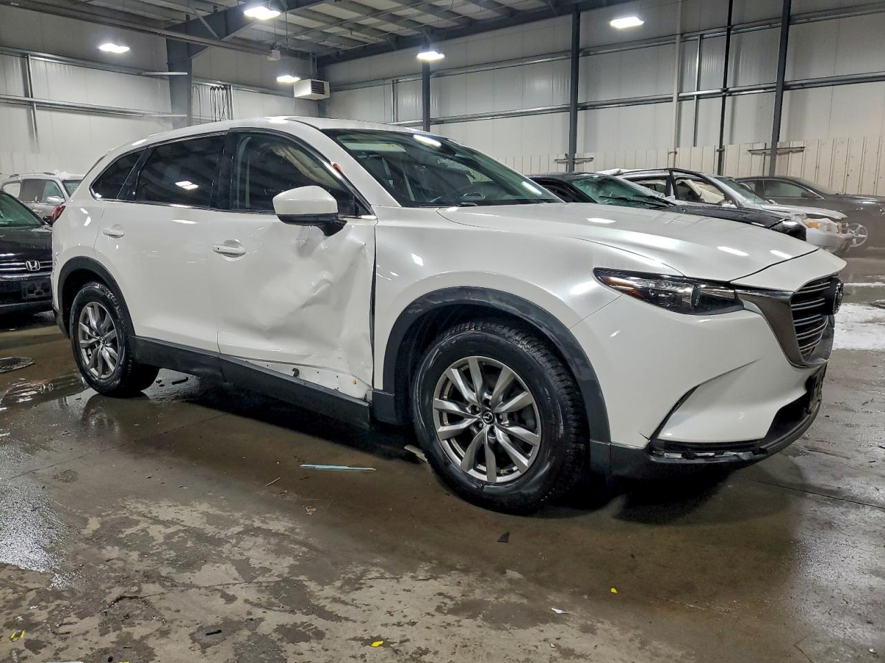 2017 MAZDA CX-9 TOURING photo 4
