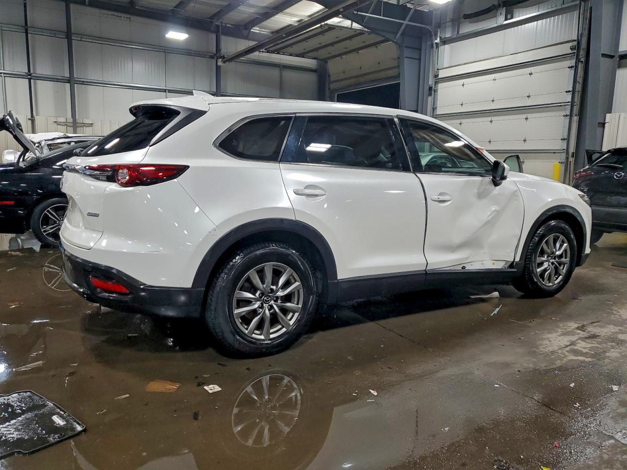 2017 MAZDA CX-9 TOURING photo 3