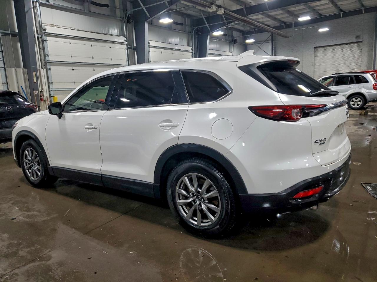 2017 MAZDA CX-9 TOURING photo 2