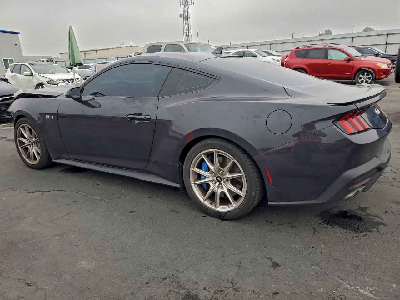 2024 FORD MUSTANG GT photo 2