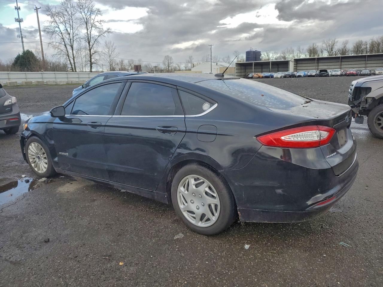 2016 FORD FUSION SE HYBRID photo 2