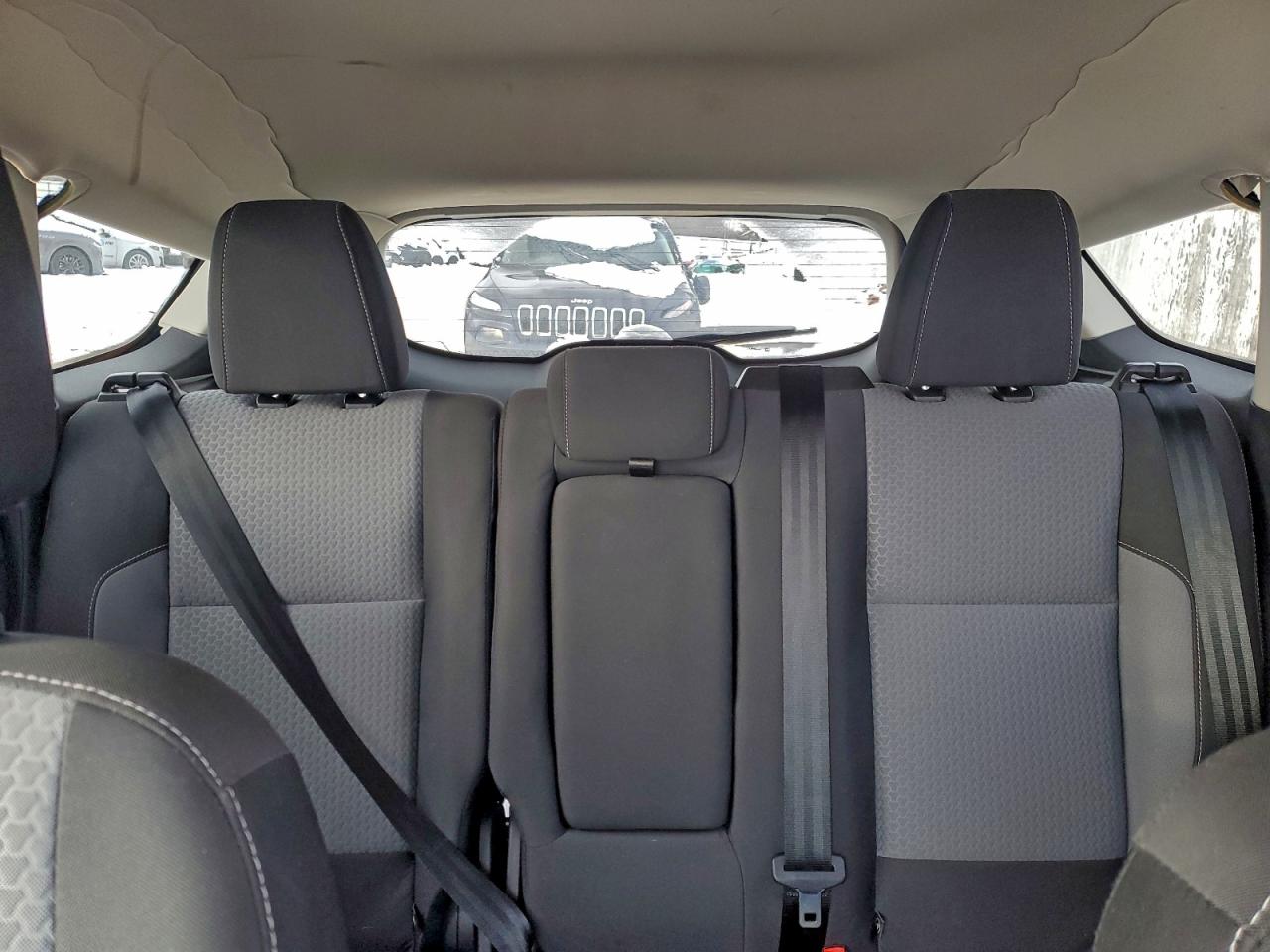 2017 FORD ESCAPE SE photo 10