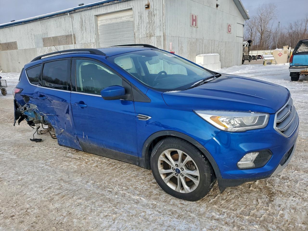 2017 FORD ESCAPE SE photo 4