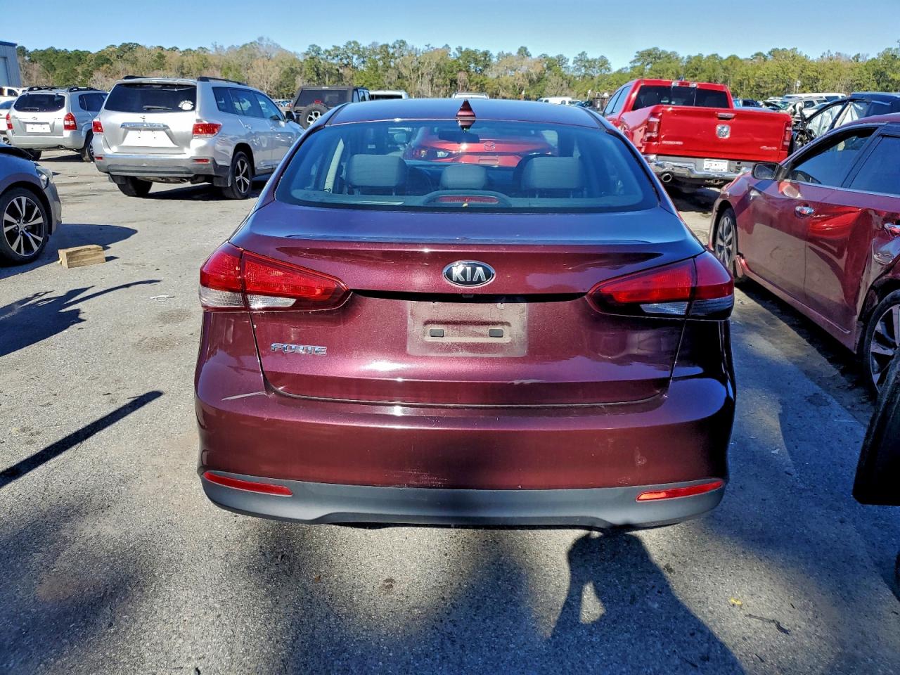 2018 KIA FORTE LX photo 6