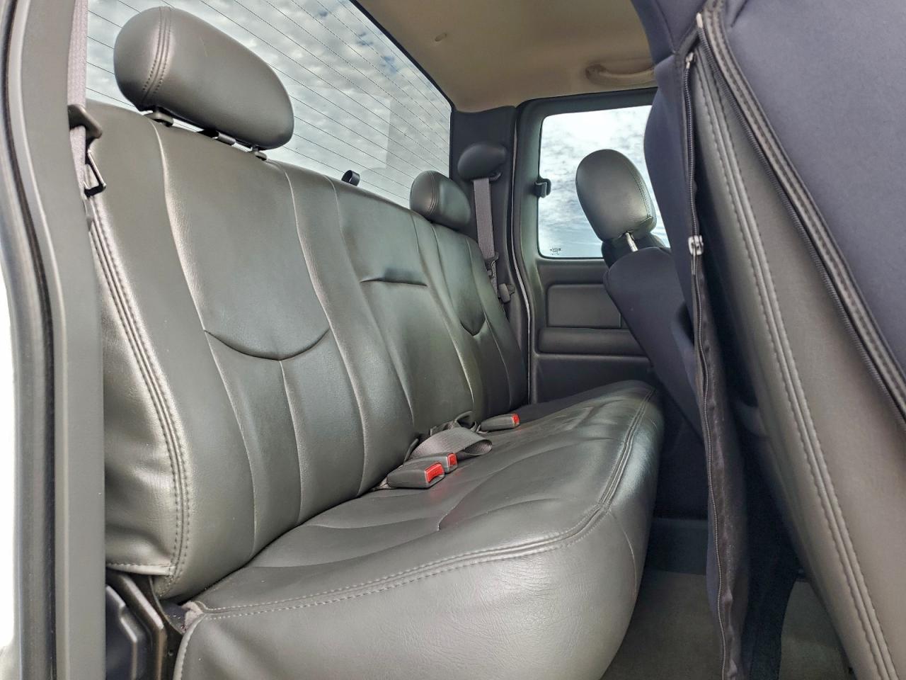 2004 CHEVROLET SILVERADO K1500 photo 19