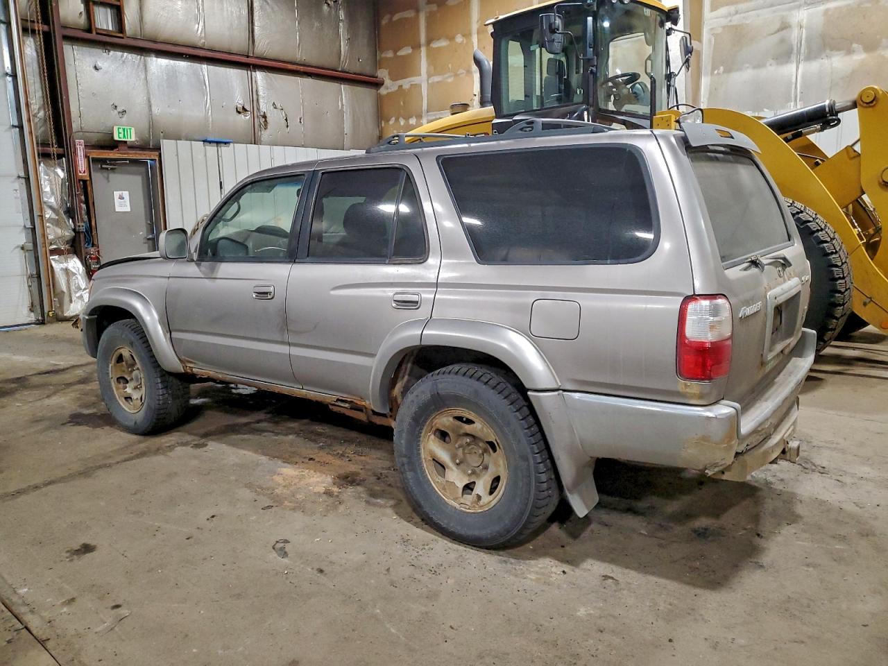 2002 TOYOTA 4RUNNER SR5 photo 4