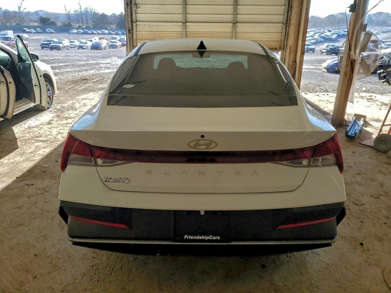 2024 HYUNDAI ELANTRA SEL photo 11