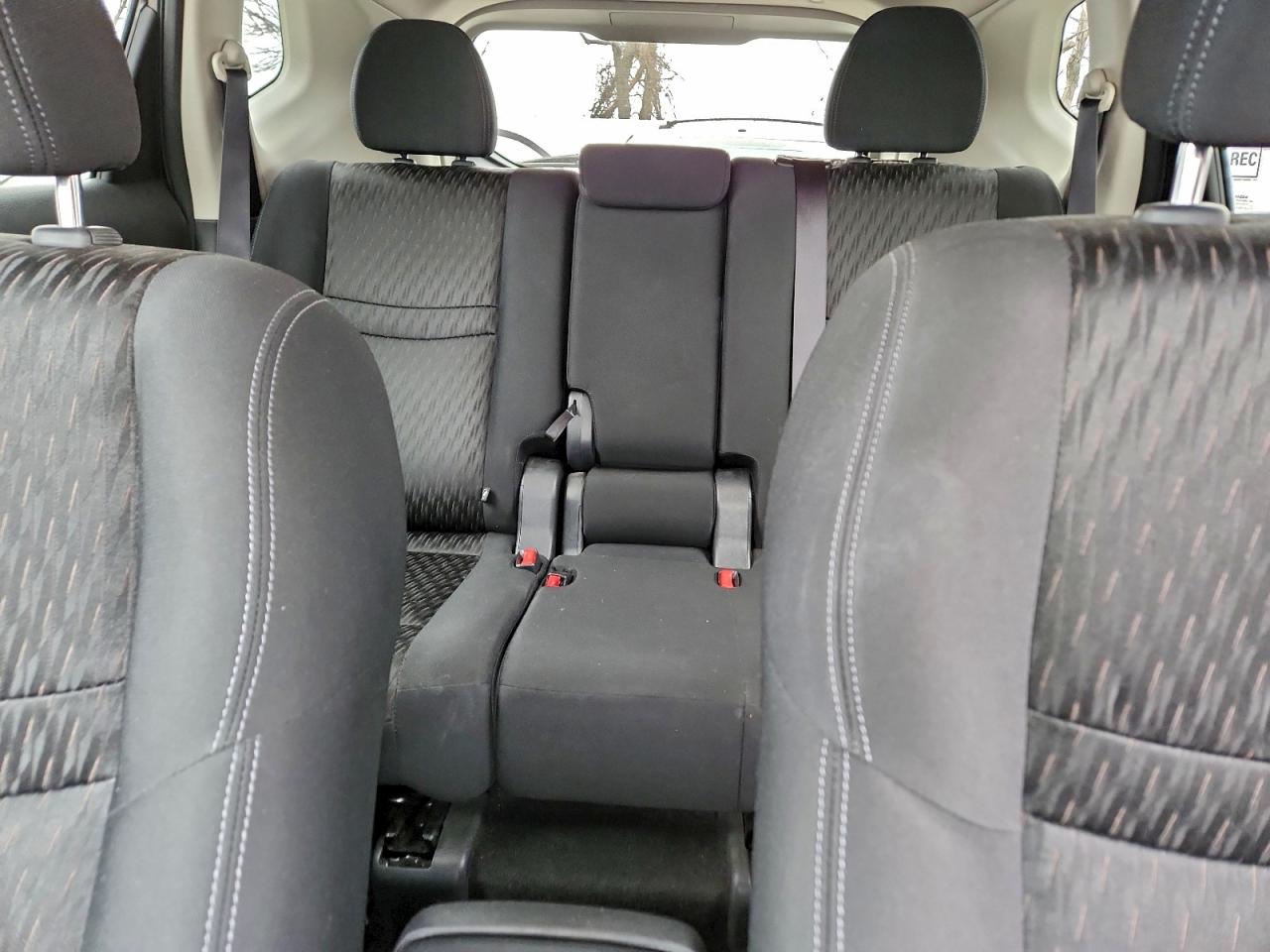 2017 NISSAN ROGUE S photo 10
