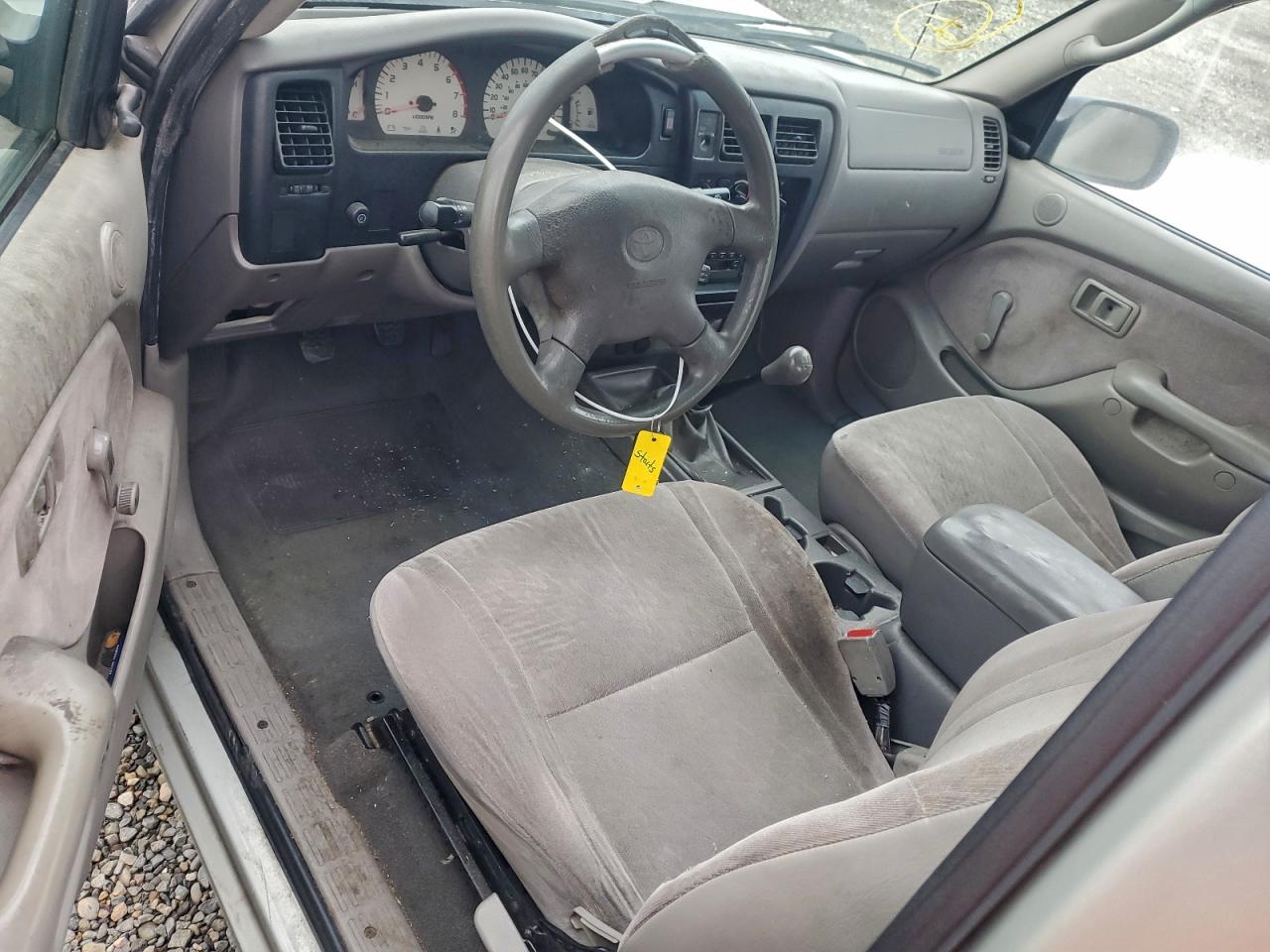 2004 TOYOTA TACOMA XTRACAB photo 8