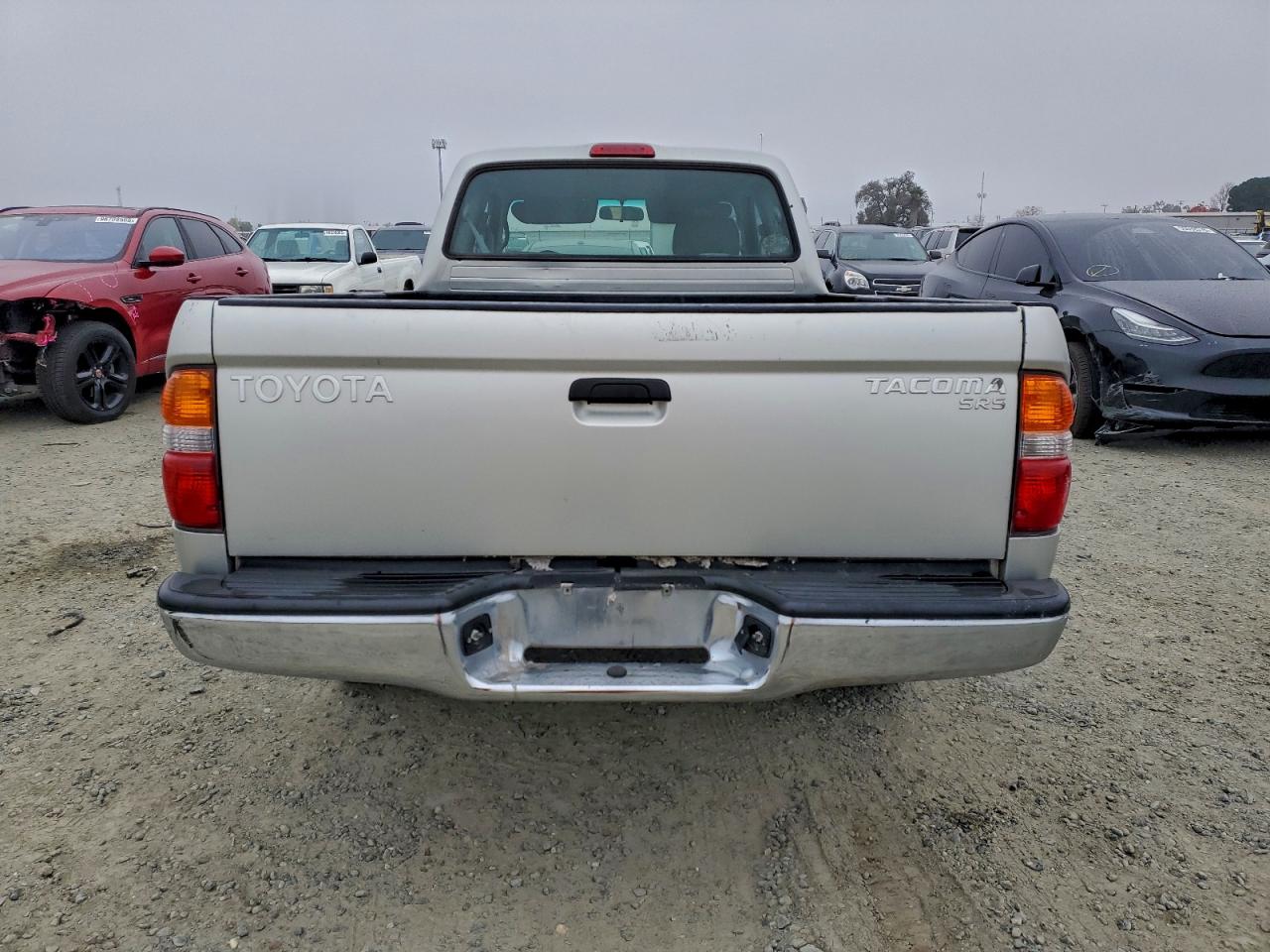2004 TOYOTA TACOMA XTRACAB photo 6