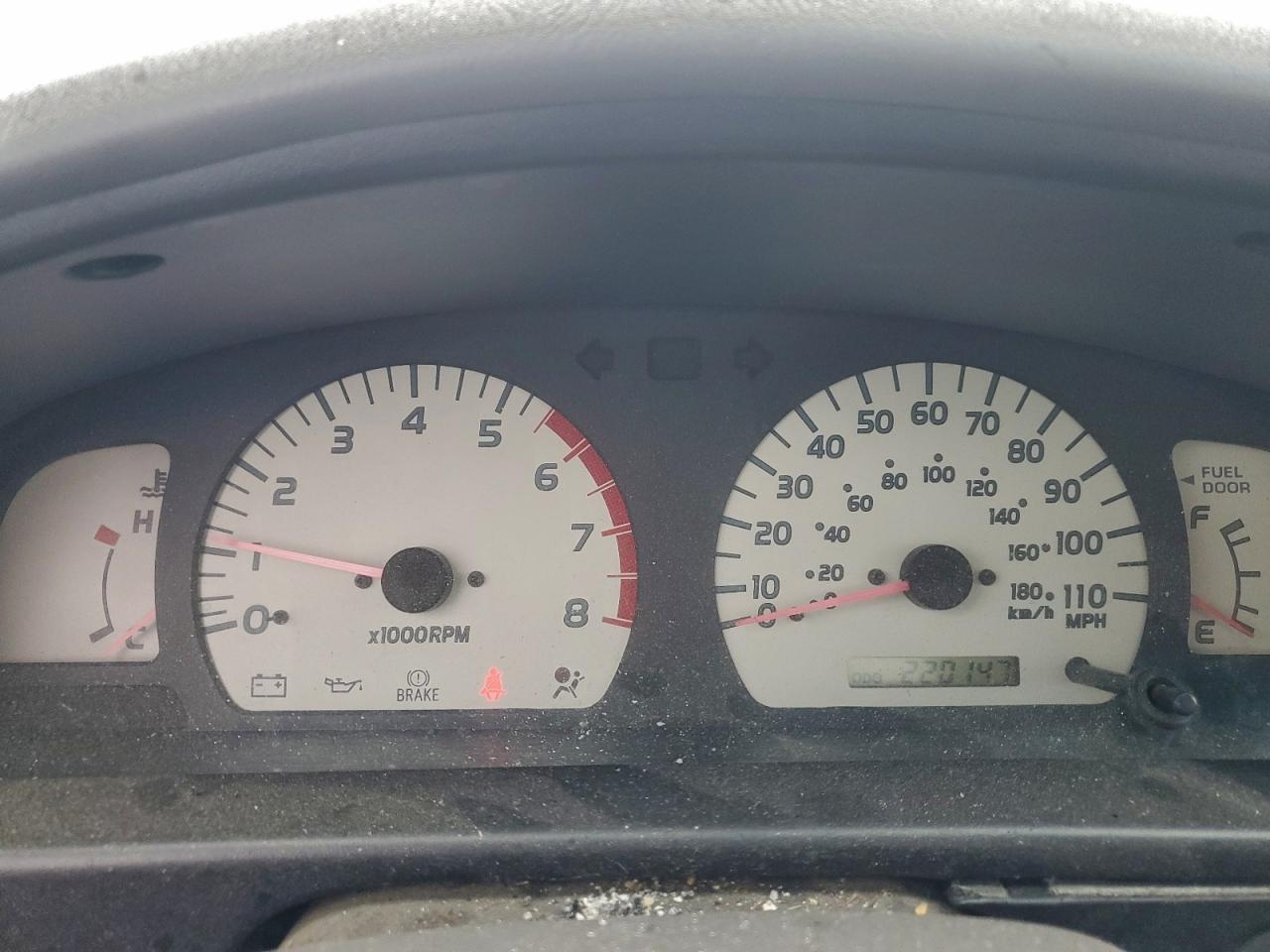 2004 TOYOTA TACOMA XTRACAB photo 9