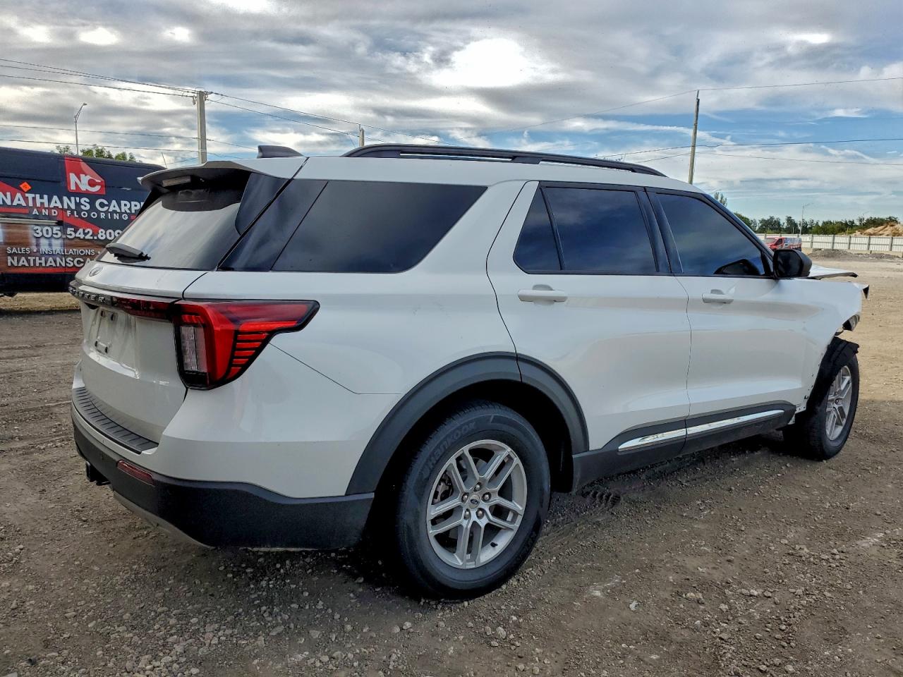2025 FORD EXPLORER ACTIVE photo 3
