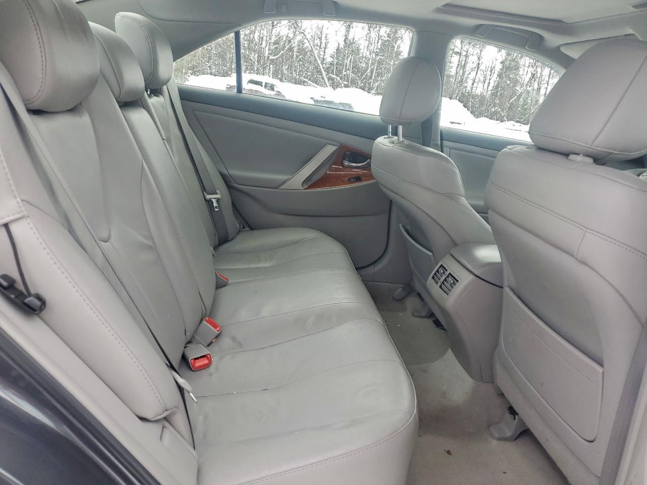 2011 TOYOTA CAMRY BASE photo 28
