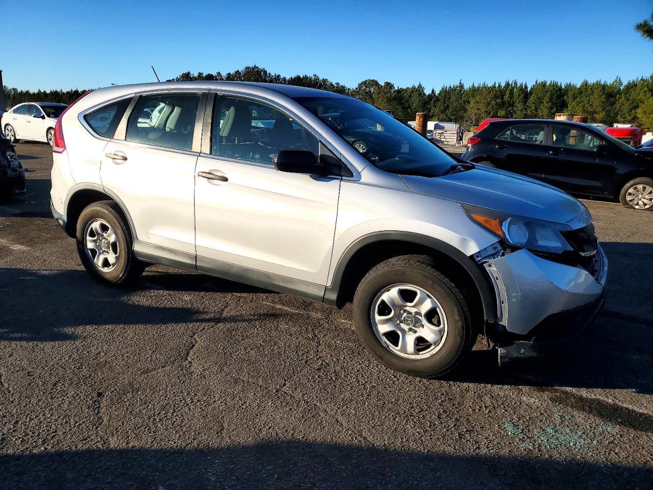 2013 HONDA CR-V LX photo 4