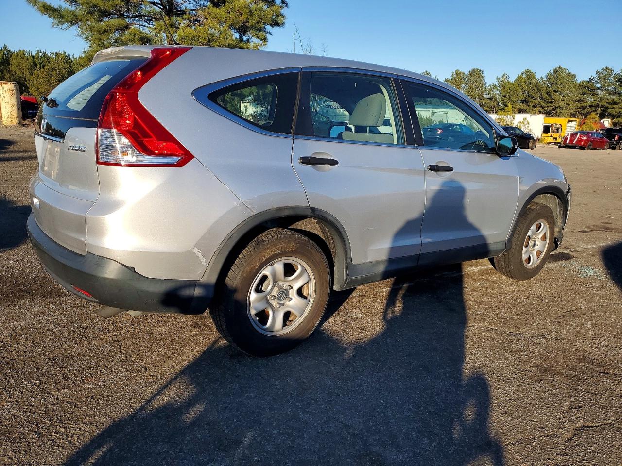 2013 HONDA CR-V LX photo 3